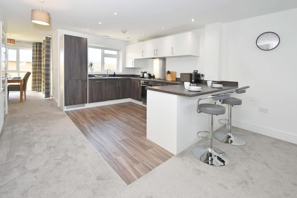 Regal House By True Stays - 3 Bedroom House In Stoke-On-Trent Exterior foto